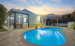 Villa spacieuse avec piscine à Saint-Pierre